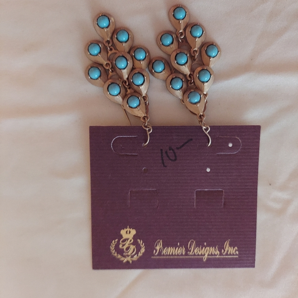 Bundle Earrings & Pendant $65 lot or $10 each
